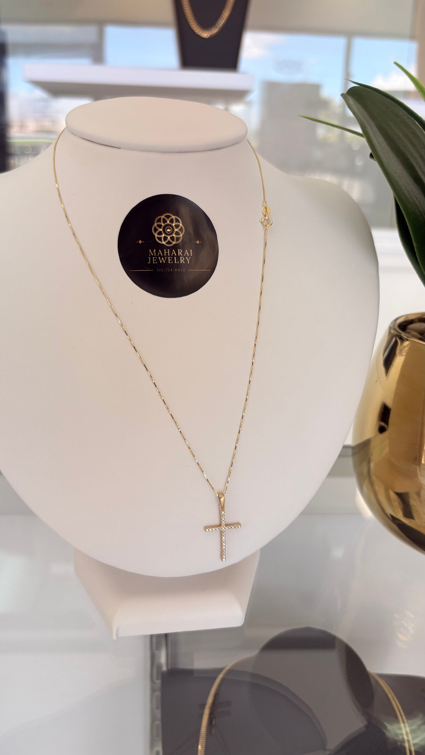 Cadena fina crucifijo