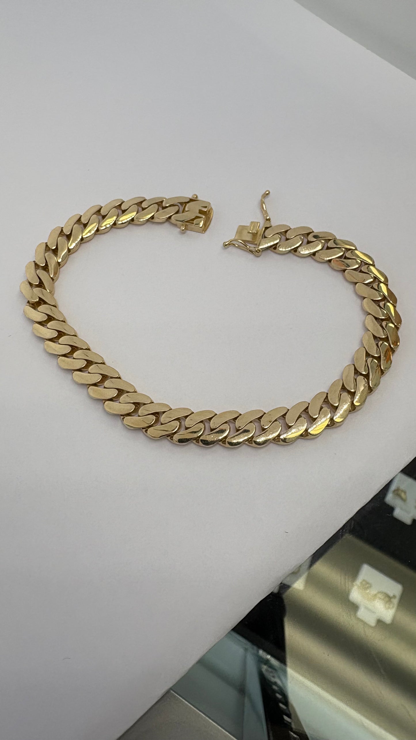 Manilla de oro 10k 7mm