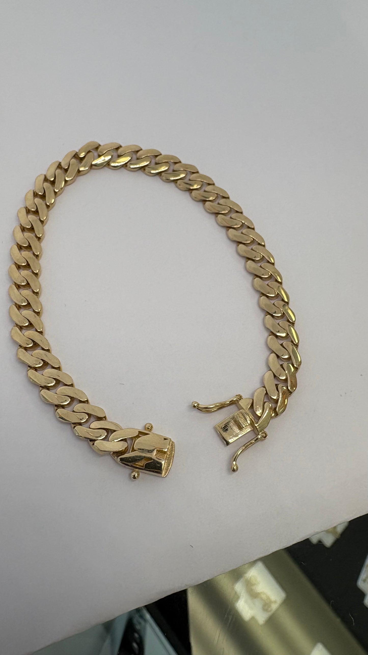 Manilla de oro 10k 7mm