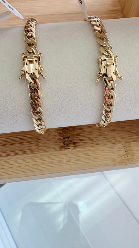Cuban link bracelet