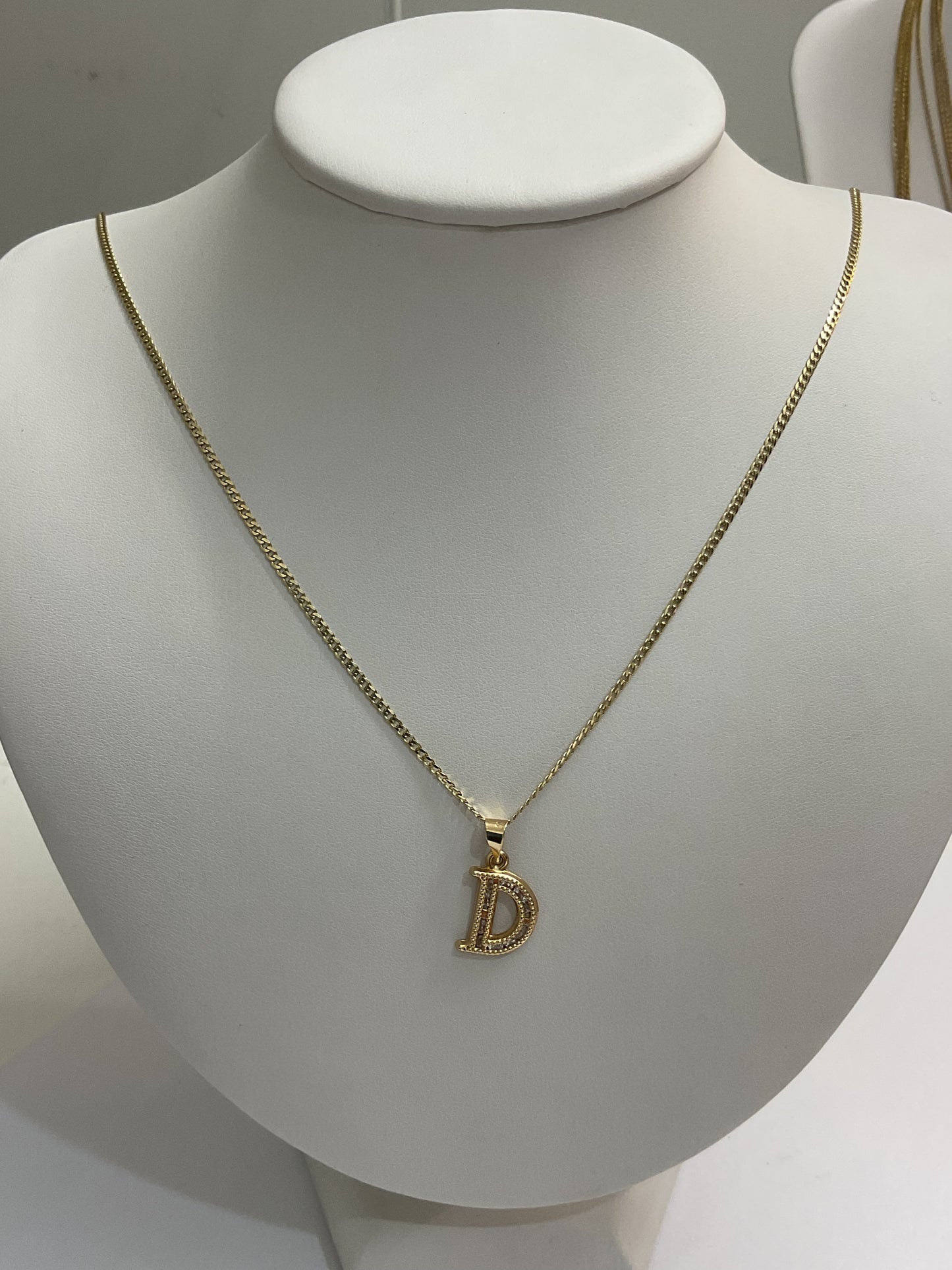 Cadena corte brillo sólida