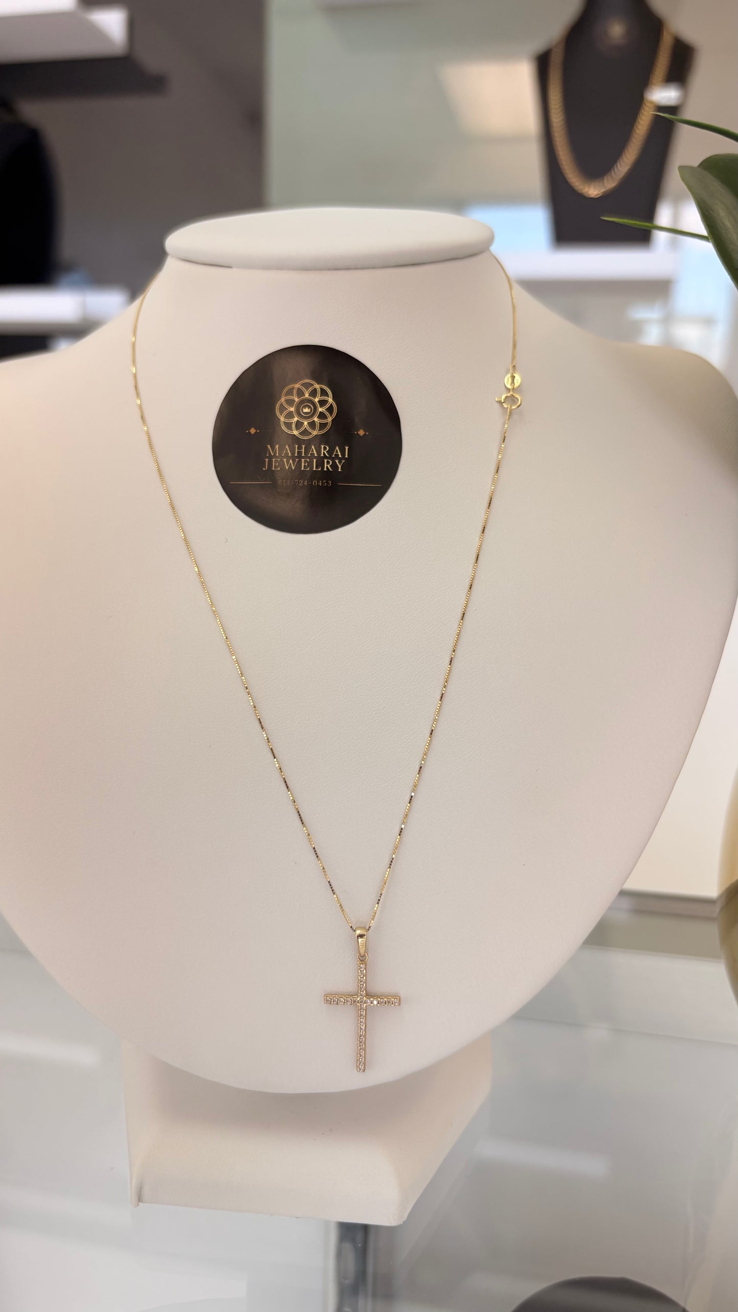 Cadena fina crucifijo