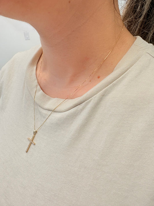 Cadena fina crucifijo